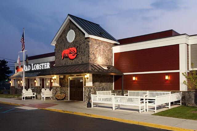 Explore the appointment of Nichole Robillard as the new CMO of Red Lobster and the implications for the restaurant chain's marketing strategy.