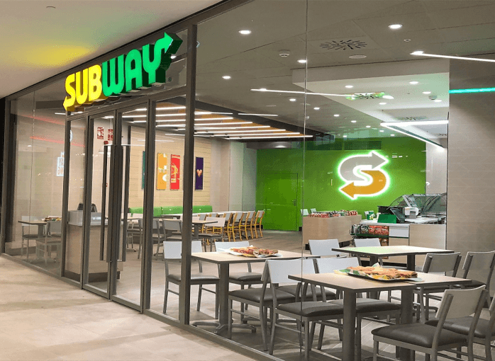 https://d3n2401vhvcfv5.cloudfront.net/_images/company/subway/store-front-2.png