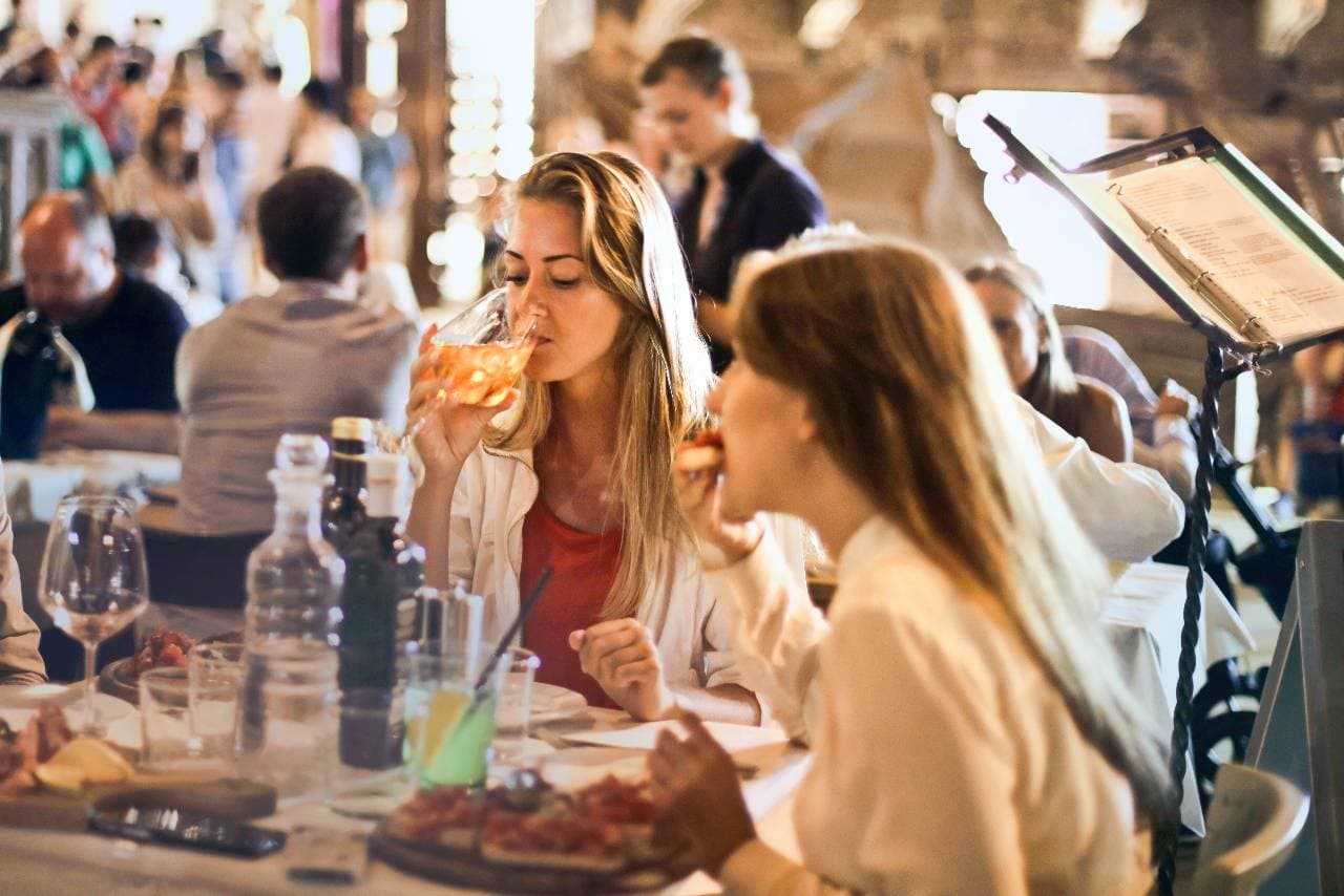 10-restaurant-trends-for-2021-that-should-not-be-ignored-1599589740-6555.png