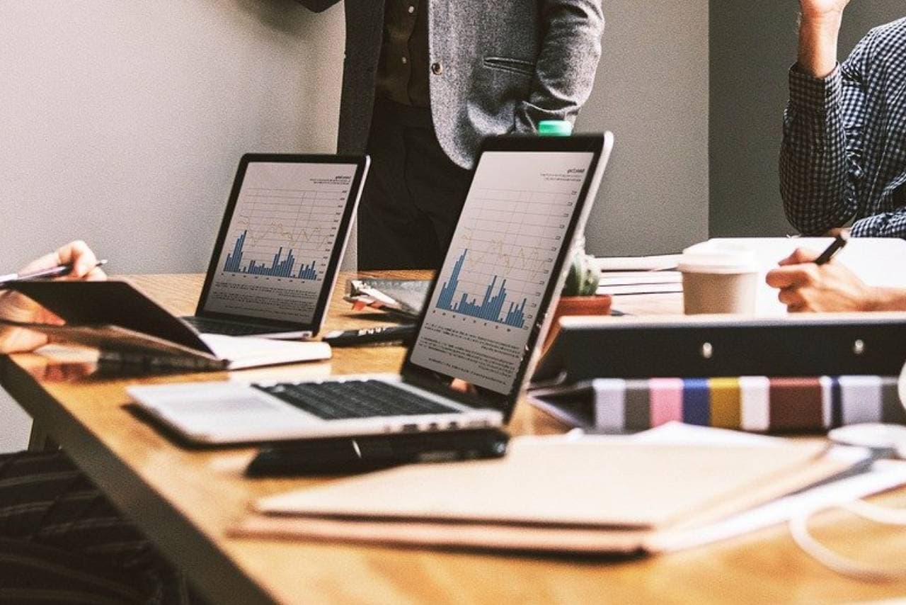 how-would-cloud-based-hr-systems-benefit-your-business-1645563771-3389.png