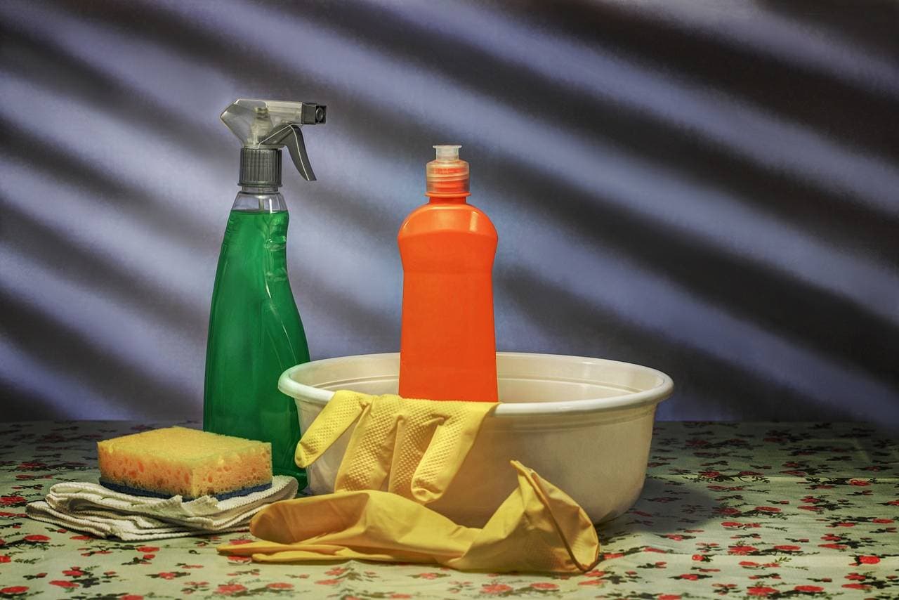 what-types-of-chemicals-are-used-in-restaurants-1645058422-4671.png